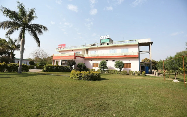 Oyo 29925 Hotel Green House