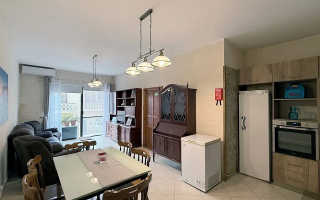 Traditional Maltese 3BD Apartment