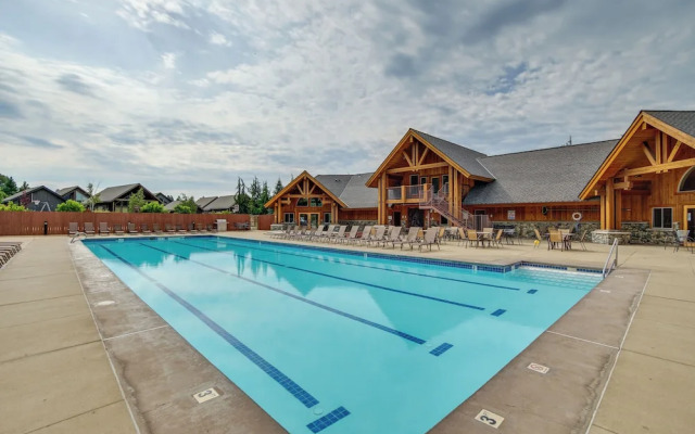 Cozy Ronald Retreat w/ Community Amenities!