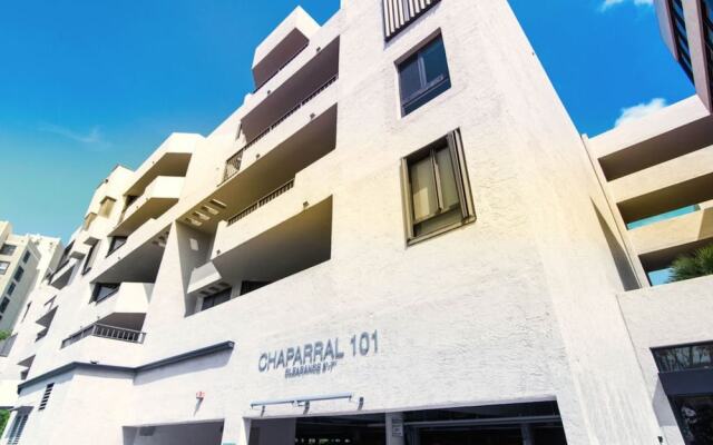 Stunning Spacious Miami Beach 3 Bedroom Condo 6 Guests