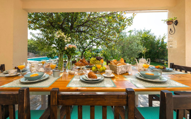 Rustic Stone Villa Begovi Dvori- Exclusive Privacy