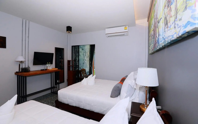 Canvas Family Home