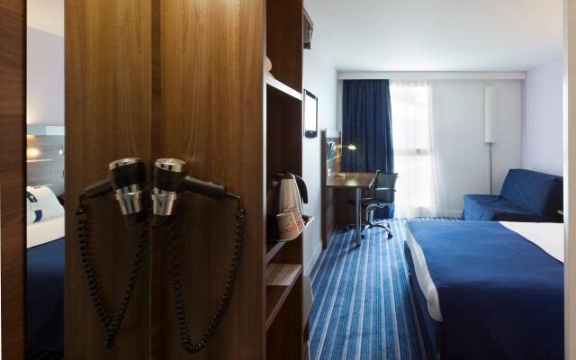 Holiday Inn Express Marseille - Saint Charles, an IHG Hotel