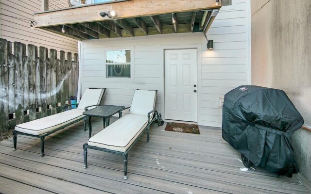 Modern Beach Bungalow