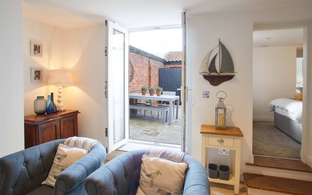 The Courtyard Retreat