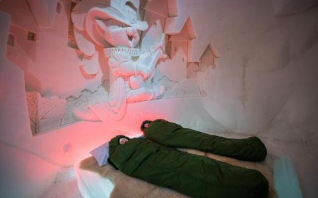 Snow Hotel