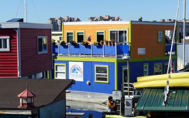 A Float Home B&B in Fisherman’s Wharf