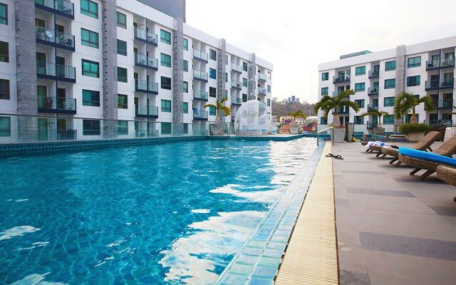 Arcadia Waters Condo Resort Pattaya