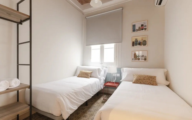 Aspasios Gracia Apartments