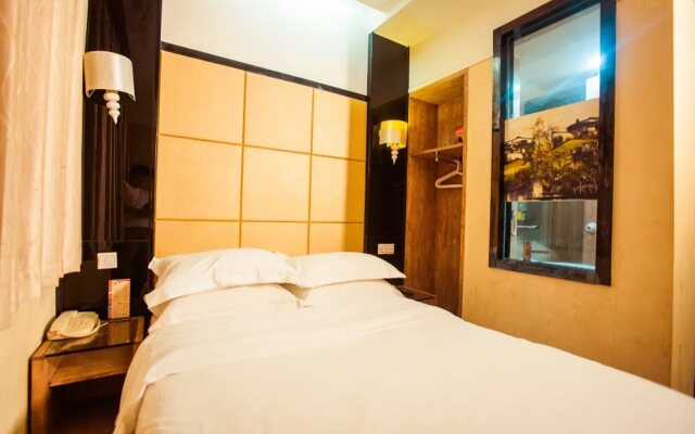 Wuyue Qianmen Hotel
