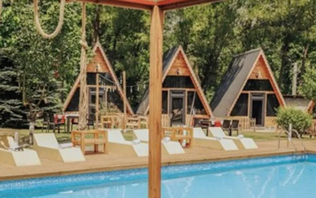 Sapanca Tas Ev &  Bungalow