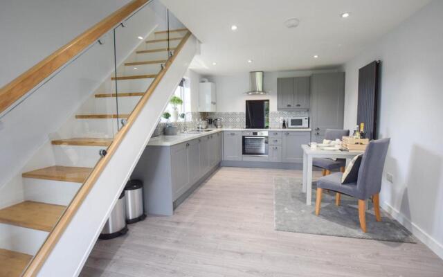 New Luxury 1-bed House nr Bicester Village