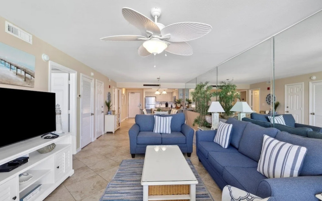 Pelican Beach 0815 2 Bedroom Condo by Pelican Beach Management