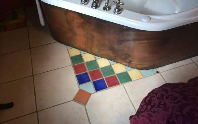 Ravensong Guest House