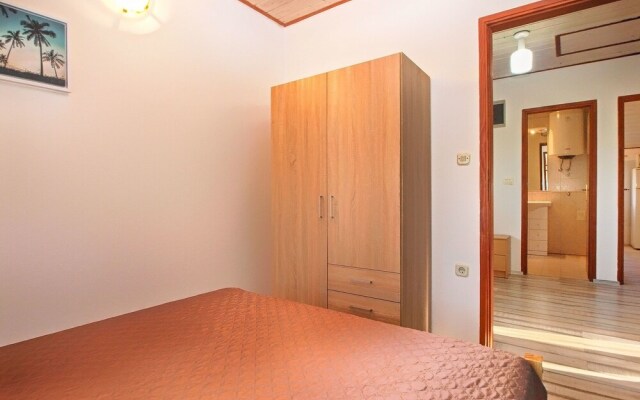 Apartment 1294