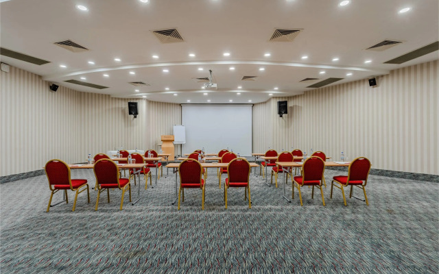 Ramada Plaza by Wyndham Izmir