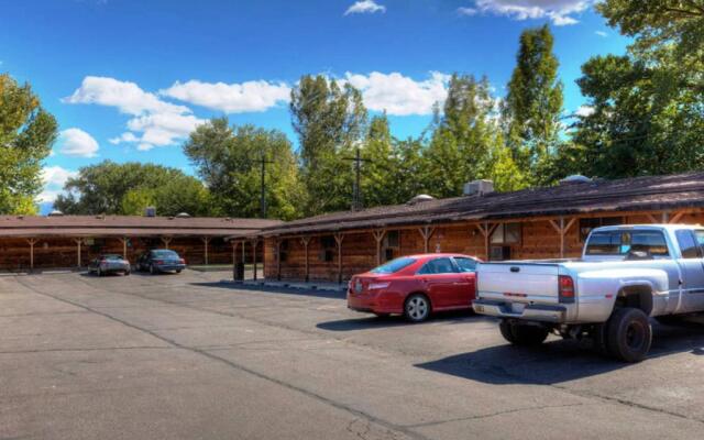 Red Stone Inn