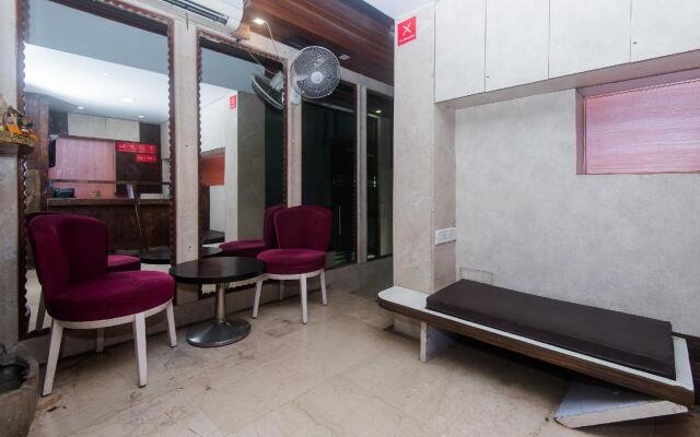OYO Flagship 425 Hotel Wanton House