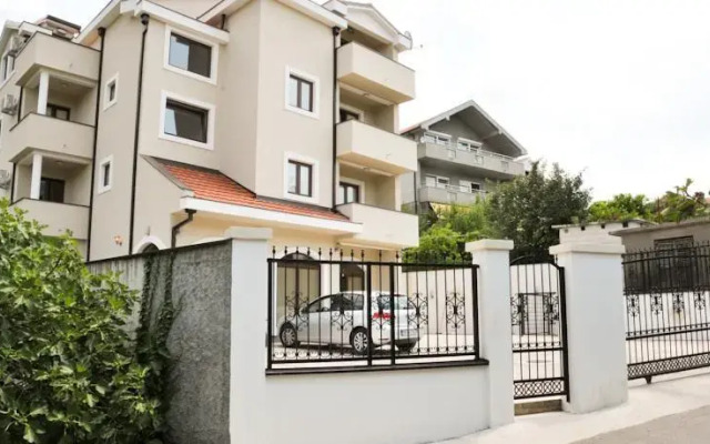 Apartments Krstičević