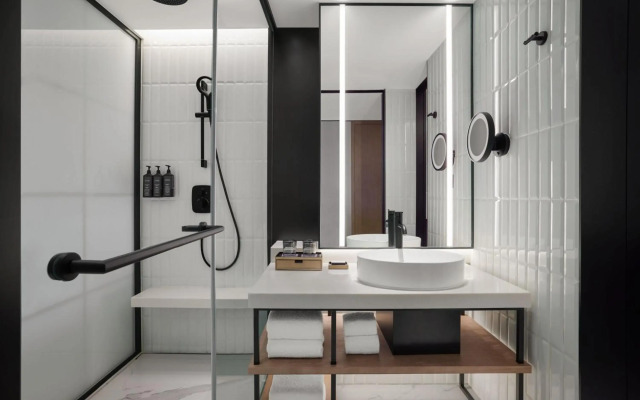 Sheraton Chengdu Lido Hotel