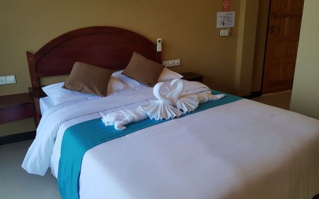 Hibiscus Holidays