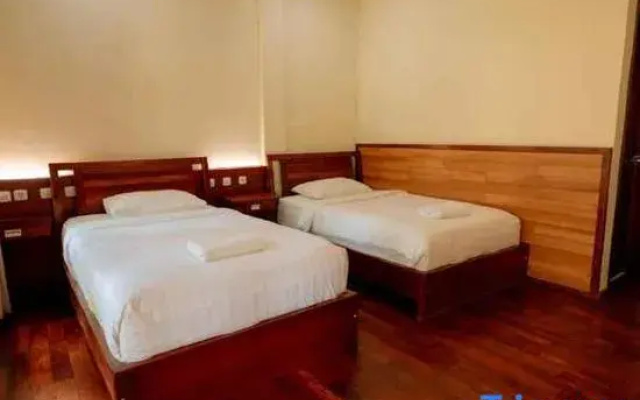 Spring Hill Hotel Ruteng