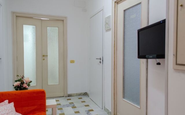 Kamchu Apartments Room With Balcony Piazza Bologna