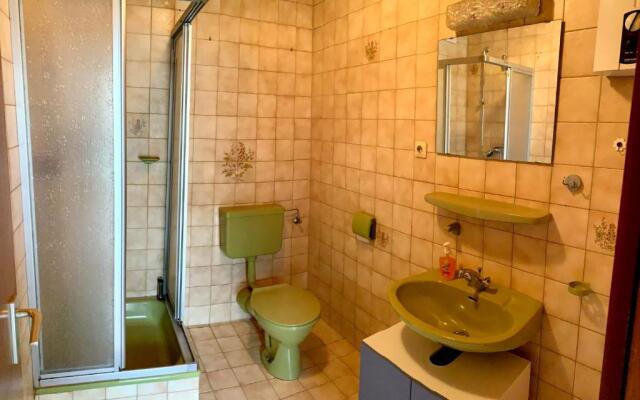 Ferienwohnung Monteuerswohnung am Bauernhofweg in Lohmar nahe S-Bahnhof