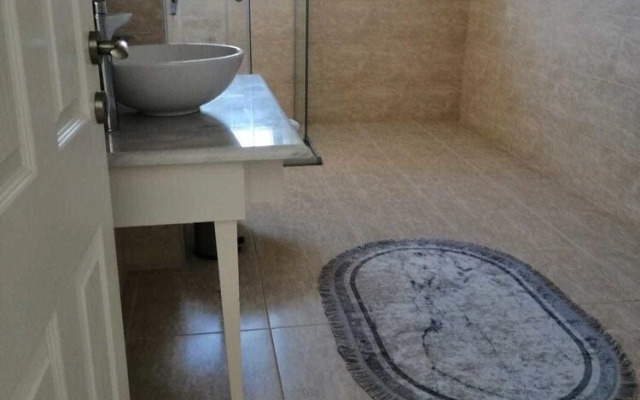 Villa Aktif 1 by Villa Life D-Lux