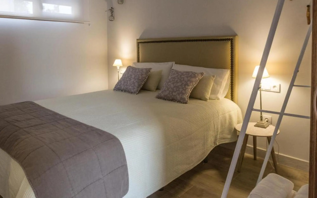 TRIA NOMINA Apartamentos Turísticos