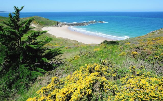 Blissful Holiday Home in Hénansal With Garden