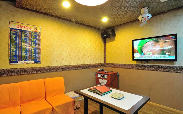 Hoengseong Hill Spring Pension