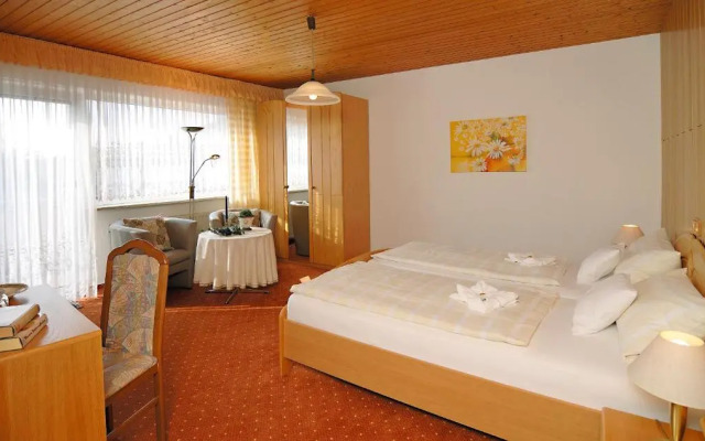 Hotel Ursula Garni