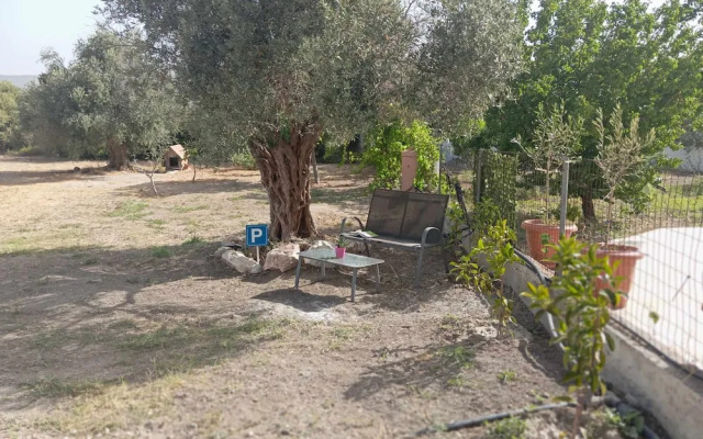 Casa Terra is Near Hillside Area Airport Beach