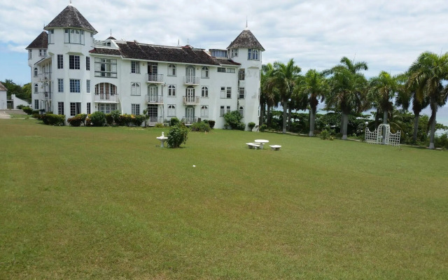 Seacastles Exora Beach Suite