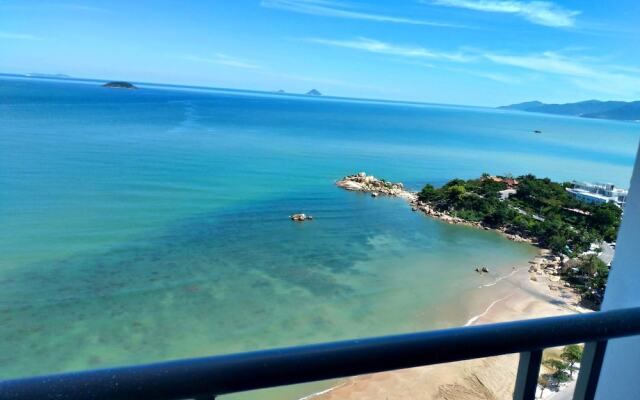 HQH Sea View Apartment
