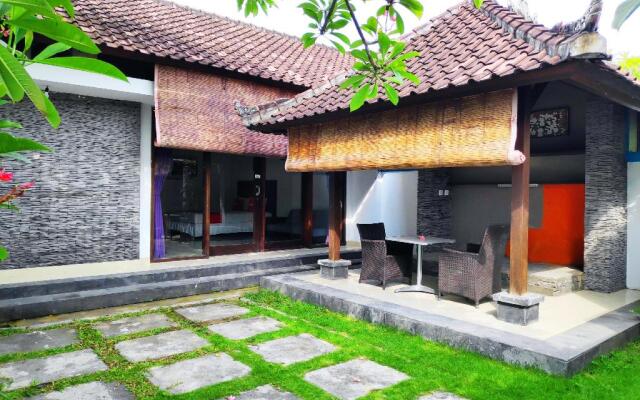 OYO 3833 Abian Villa By Nur Abian