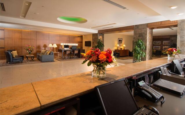 Hilton Indianapolis Hotel & Suites