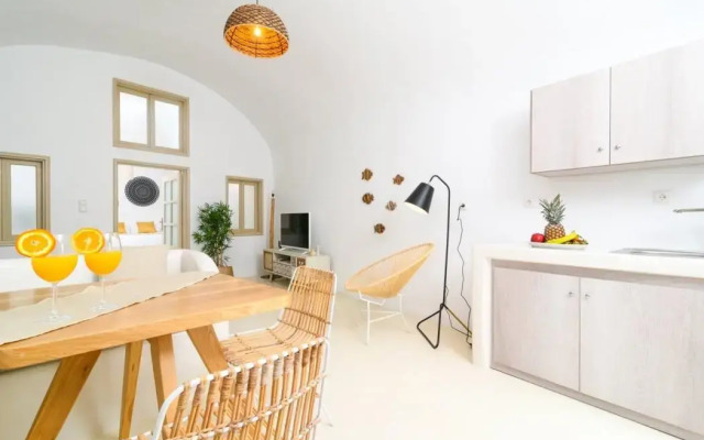 Suite Home Santorini