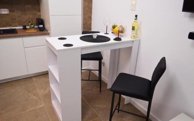 Studio 147 Mamaia Nord