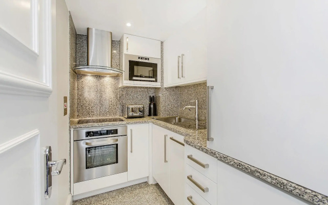 Mayfair House