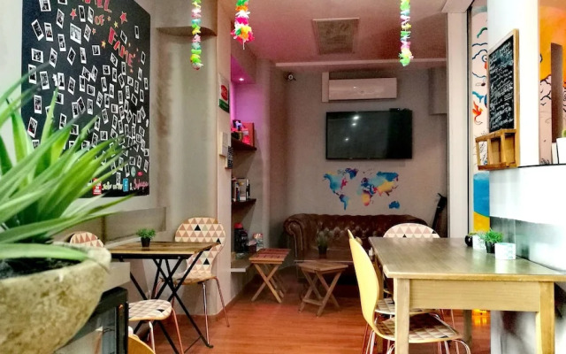 Hostel & Hotel Meyerbeer Beach