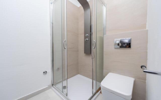 Apartments House Novel