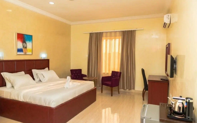 Sefcon Suites and Apartment