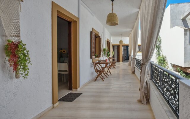 Eva Studios & Apartments