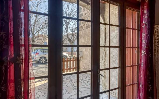 Quiant Holiday Home in Azille With Terrace