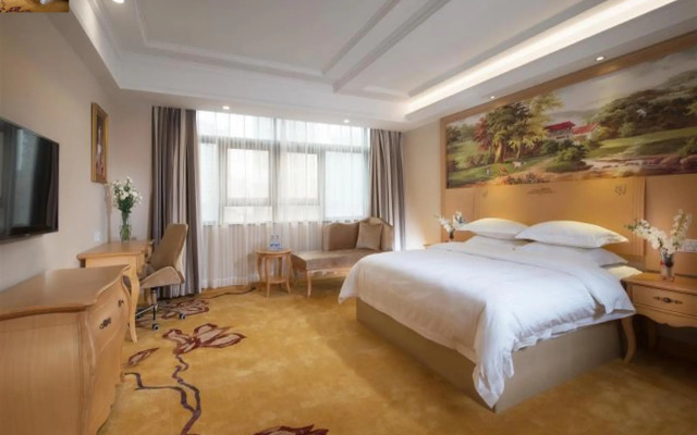 GreenTree Inn Guangdong Shenzhen Dongmen Business Hotel
