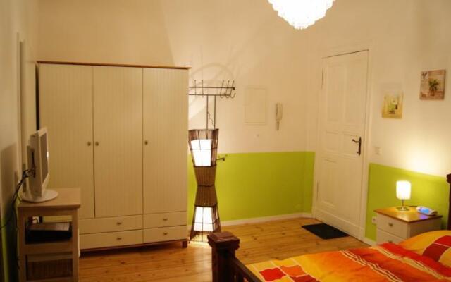 berlin39.com | Apartment House "Simon-Dach"