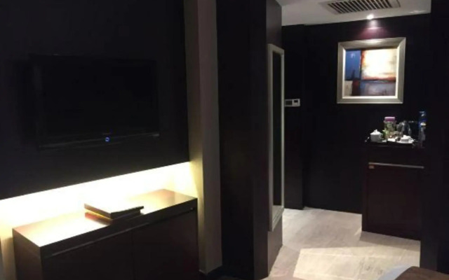 Eastern Kaiyue Business Hotel