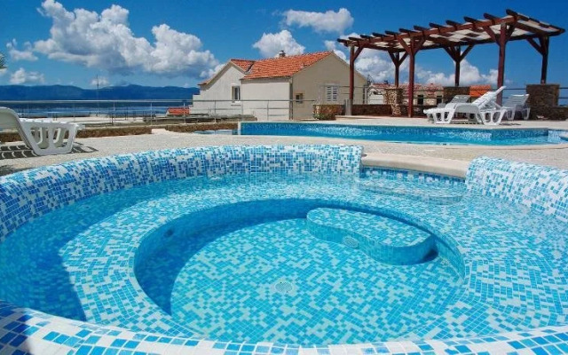 Villa Lara